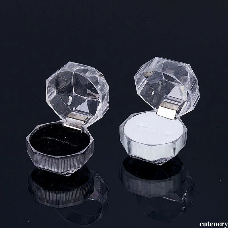 Hộp đựng lơ bida, hộp đựng nhẫn, chất liệu acrylic trong suốt 3,5cm x 3,5cm cutenery