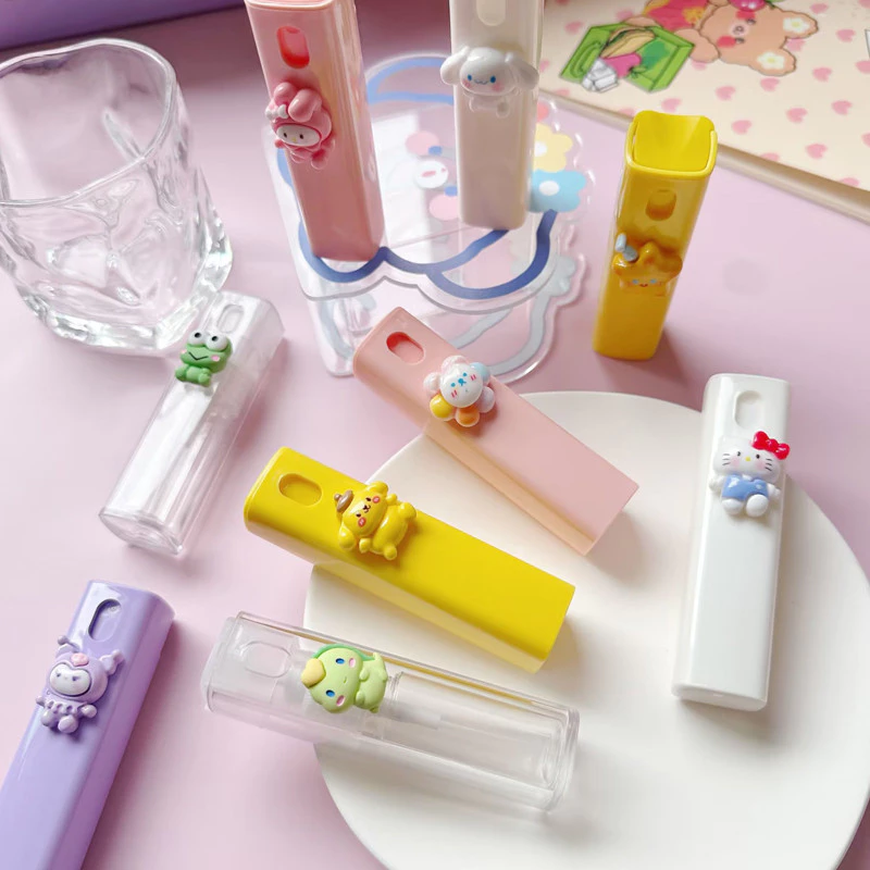 Sanrio Chai Xịt Mini Dễ Thương 10Ml Chai Xịt Nước Rửa Tay Có Thể Bơm Đầy Di Động Du Lịch Nước Hoa Cồn Xịt Mini