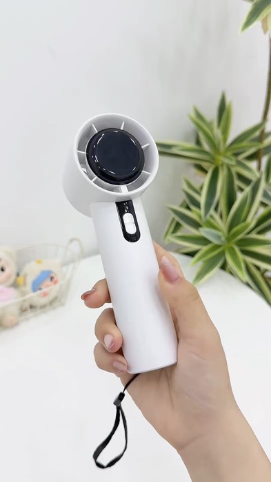 Quạt cầm tay mini #viral #xuhuong #doigiadungthongminh #tienichgiadinh #shopeevn #muaonline #KOLUyTin #ShopeeVideo #SandealcungKOL