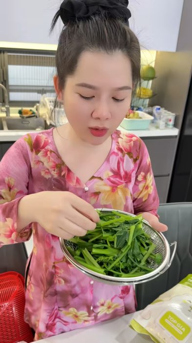 Màng bọc thực phẩm topgia #mangbocthucpham #mangboctopgia #KOLUyTin #HangMoiVe #LuotVuiMuaLien #ShopeeVideo