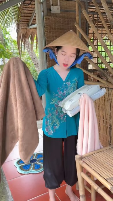 Khăn tắm gội lau mặt #khantam #khanmat #HangMoiVe #ShopeeVideo #LuotVuiMuaLien #KOLUyTin