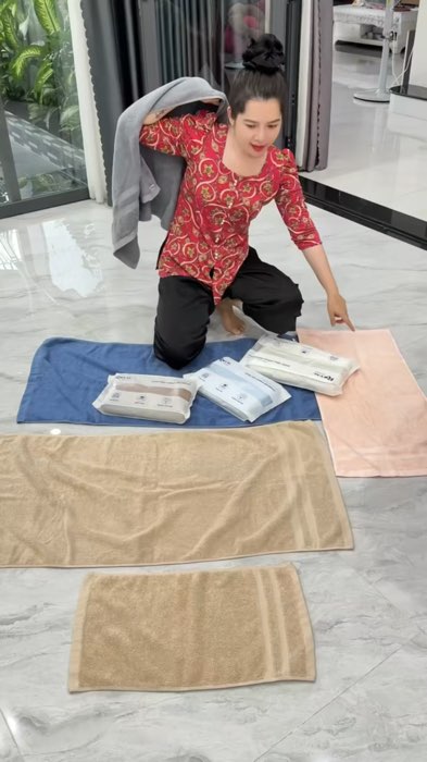Khăn tắm gội lau mặt #khantam #khanmat #HangMoiVe #ShopeeVideo #LuotVuiMuaLien #KOLUyTin
