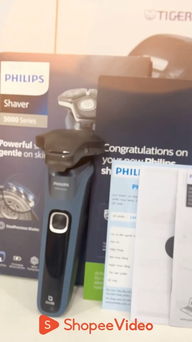 Máy cạo râu Philips S5880/20 #LuotVuiMuaLien #ShopeeCreator #HangMoiVe #ShopeeVideo