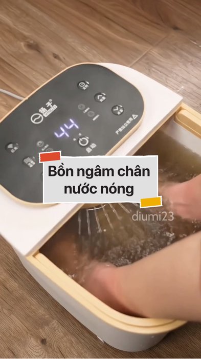 Bồn ngâm chân nước nóng #VideohangDienTu#shopeestyle#ShopeeVideo#ShopeeCreator #LuotVuiMuaLien#KOLUyTin#Videomuasam #SandealcungKOL #diumi956