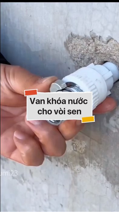 Van khóa nước cho vòi sen #VideohangDoiSong#ShopeeVideo#ShopeeCreator #LuotVuiMuaLien#KOLUyTin#Videomuasam #SandealcungKOL #diumi986