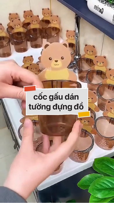 cốc gấu dán tường có lỗ thoát nước đựng bàn chải , đựng đồ nhà tắm tiện lợi #diumi139