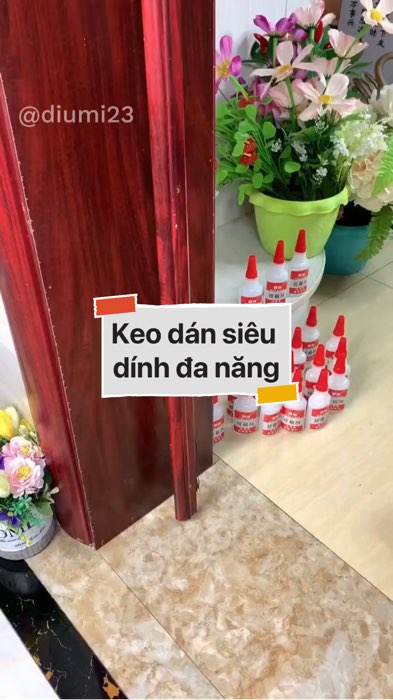 Keo dán siêu dính đa năng #VideohangDoiSong#ShopeeVideo#ShopeeCreator #LuotVuiMuaLien#KOLUyTin#Videomuasam #SandealcungKOL #diumi164
