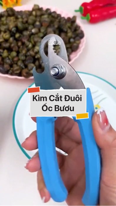 ￼Kìm Cắt Đuôi Ốc Bươu #VideoHangGiaDung#shopeestyle#ShopeeVideo#ShopeeCreator #LuotVuiMuaLien #diumi228