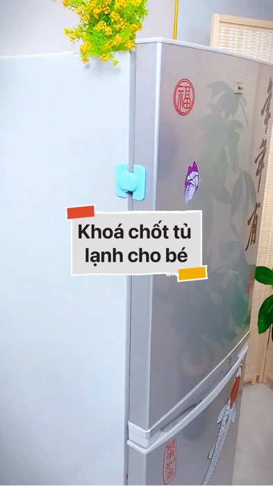 Khoá chốt tủ lạnh cho bé