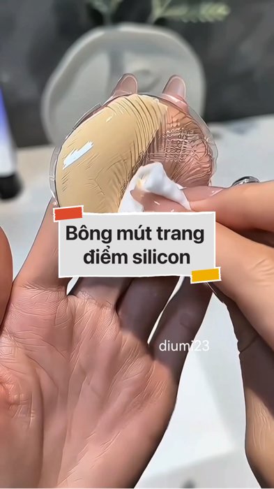 Bông mút trang điểm silicon #VideohangLamDep#shopeestyle#ShopeeVideo#ShopeeCreator #LuotVuiMuaLien#KOLUyTin#Videomuasam #SandealcungKOL #diumi144