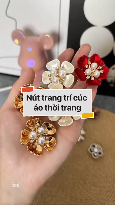 ￼Nút trang trí cúc áo thời trang #VideohangThoiTrang#shopeestyle#ShopeeVideo#ShopeeCreator#LuotVuiMuaLien#KOLUyTin #diumi174