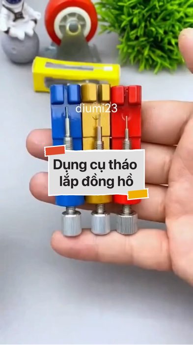 Dụng cụ tháo lắp đồng hồ #VideohangDoiSong#ShopeeVideo#ShopeeCreator #LuotVuiMuaLien#KOLUyTin#Videomuasam #SandealcungKOL #diumi195