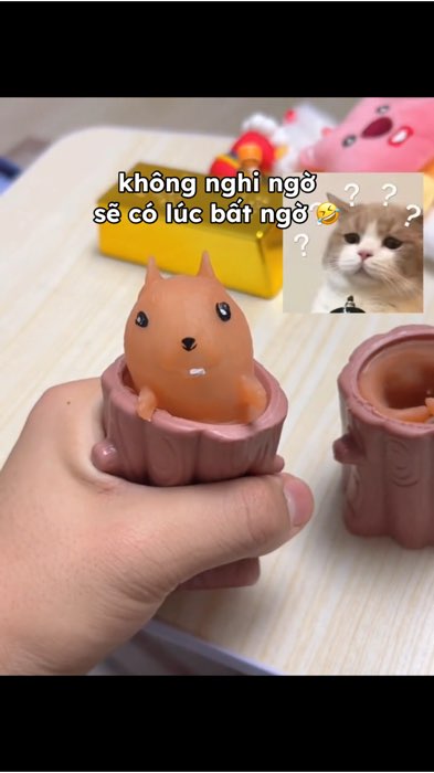 thật bất ngờ 🤣 #mohinh #ShopeeVideo #dethuong #SandealcungKOL #LuotVuiMuaLien #dochoi #giaitri #haihuoc #squishy #xastress #giamstress #giamcangthang