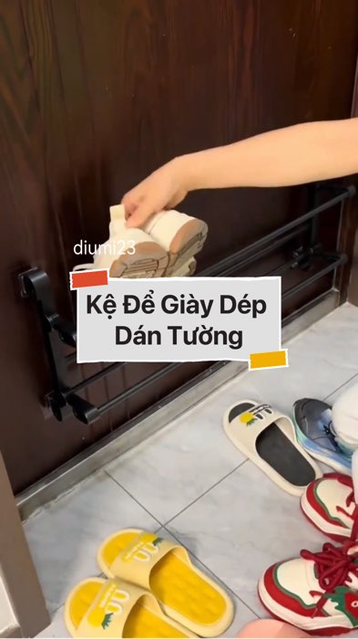 ￼Kệ Để Giày Dép Dán Tường #VideoHangGiaDung#shopeestyle#ShopeeVideo#ShopeeCreator #LuotVuiMuaLien #diumi229