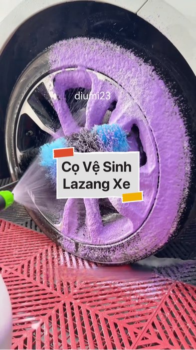 Cọ Vệ Sinh Lazang Xe #VideohangDoiSong#ShopeeVideo#ShopeeCreator #LuotVuiMuaLien#KOLUyTin#Videomuasam #SandealcungKOL #diumi307