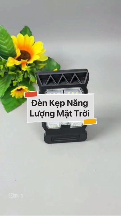 ￼Đèn Kẹp Năng Lượng Mặt Trời #VideohangDienTu#shopeestyle#ShopeeVideo#ShopeeCreator #LuotVuiMuaLien#KOLUyTin#Videomuasam #SandealcungKOL #diumi365