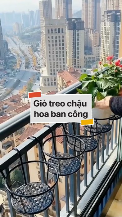 Giỏ treo chậu hoa ban công #VideohangDoiSong#ShopeeVideo#ShopeeCreator #LuotVuiMuaLien#KOLUyTin#Videomuasam #SandealcungKOL #diumi462