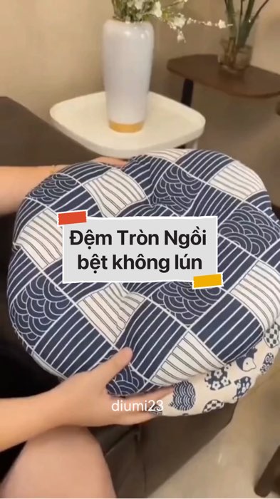 ￼Đệm Tròn Ngồi Bệt #VideohangDoiSong#ShopeeVideo#ShopeeCreator #LuotVuiMuaLien#KOLUyTin#Videomuasam #SandealcungKOL #diumi494