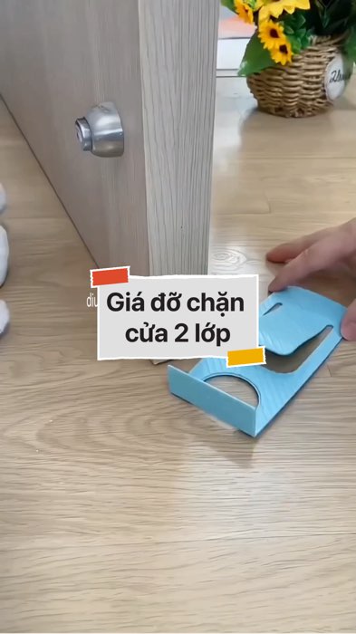 Giá đỡ chặn cửa 2 lớp #VideohangDoiSong#ShopeeVideo#ShopeeCreator #LuotVuiMuaLien#KOLUyTin#Videomuasam #SandealcungKOL #diumi636