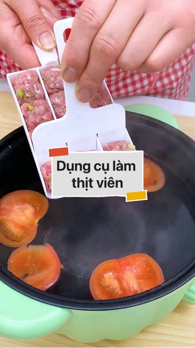 ￼Dụng cụ làm thịt viên #VideoHangGiaDung#shopeestyle#ShopeeVideo#ShopeeCreator #LuotVuiMuaLien #diumi687