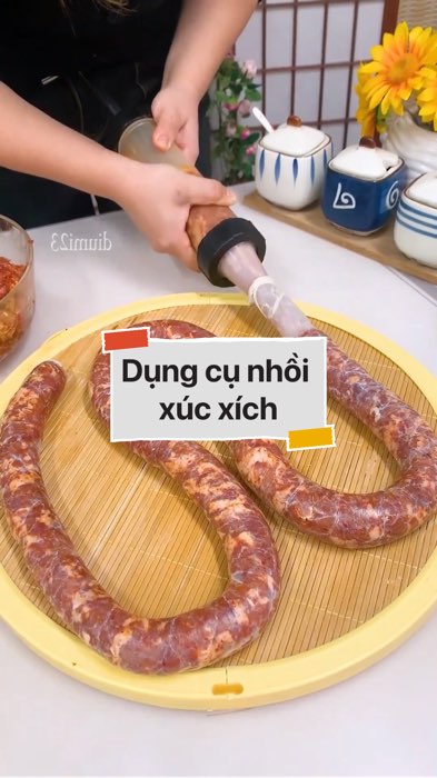￼Dụng cụ nhồi xúc xích #VideoHangGiaDung#shopeestyle#ShopeeVideo#ShopeeCreator #LuotVuiMuaLien #diumi698