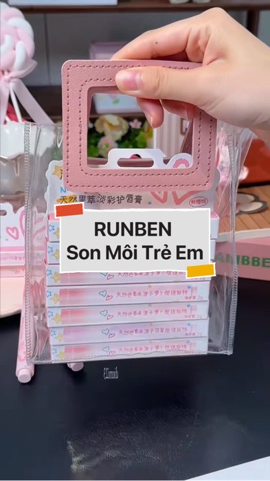 ￼RUNBEN Son Môi Trẻ Em #VideohangLamDep#shopeestyle#ShopeeVideo#ShopeeCreator #LuotVuiMuaLien#KOLUyTin#Videomuasam #SandealcungKOL #diumi704