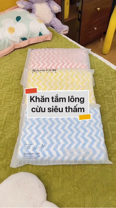 Khăn tắm lông cừu #VideohangTieuDung #shopeestyle#ShopeeVideo#ShopeeCreator #LuotVuiMuaLien#KOLUyTin#Videomuasam #SandealcungKOL #diumi718