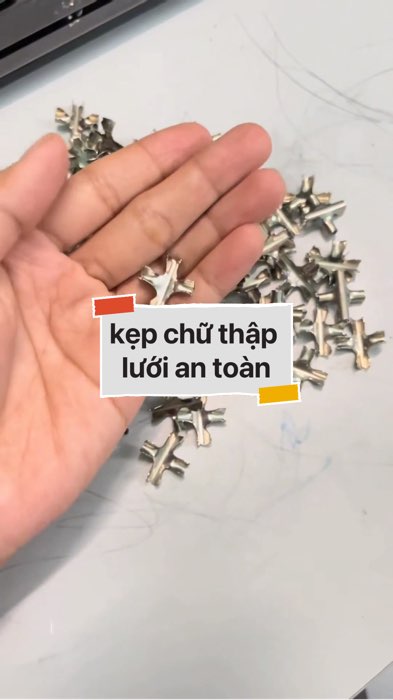 kẹp chữ thập lưới an toàn #VideohangDoiSong#ShopeeVideo#ShopeeCreator #LuotVuiMuaLien#KOLUyTin#Videomuasam #SandealcungKOL #diumi737