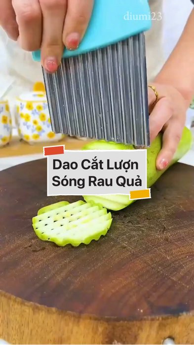 ￼Dao Cắt Lượn Sóng Cắt Rau Quả #VideoHangGiaDung#shopeestyle#ShopeeVideo#ShopeeCreator #LuotVuiMuaLien #diumi772