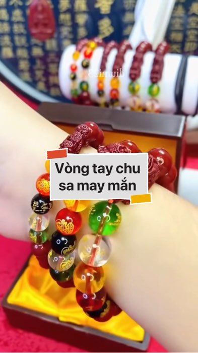 Vòng tay chu sa may mắn #VideohangDoiSong#ShopeeVideo#ShopeeCreator #LuotVuiMuaLien#KOLUyTin#Videomuasam #SandealcungKOL #diumi816