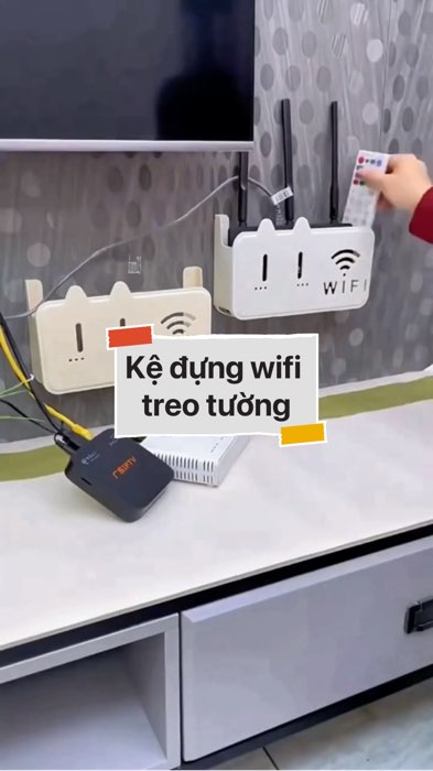 ￼Kệ đựng wifi treo tường #VideoHangGiaDung#shopeestyle#ShopeeVideo#ShopeeCreator #LuotVuiMuaLien #diumi33