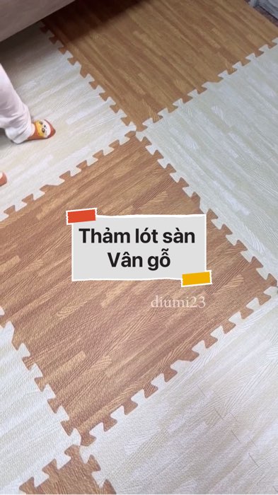 ￼Thảm lót sàn Vân gỗ #VideohangNhaCua#shopeestyle#ShopeeVideo#ShopeeCreator #LuotVuiMuaLien#KOLUyTin#Videomuasam #SandealcungKOL #diumi32