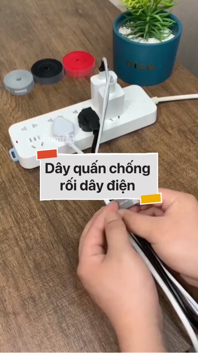 ￼Dây quấn chống rối dây điện #VideohangDoiSong#ShopeeVideo#ShopeeCreator #LuotVuiMuaLien#KOLUyTin#Videomuasam #SandealcungKOL #diumi60