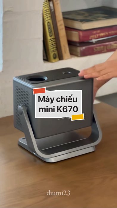 ￼Máy chiếu mini K670 #VideohangDienTu#shopeestyle#ShopeeVideo#ShopeeCreator #LuotVuiMuaLien#KOLUyTin#Videomuasam #SandealcungKOL #diumi212