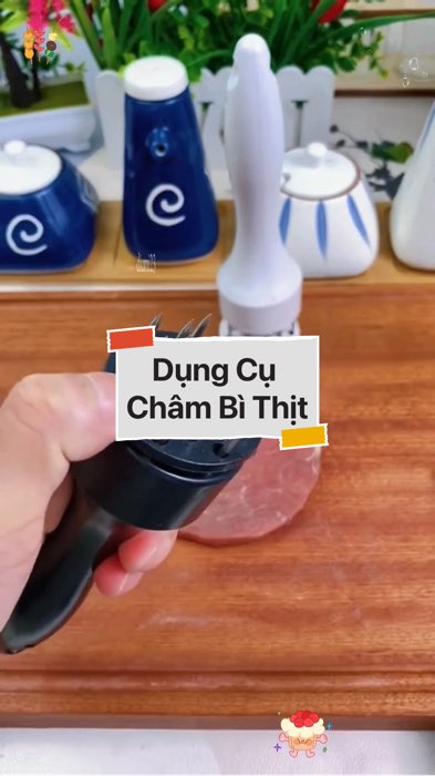 Dụng Cụ Châm Bì Thịt #VideoHangGiaDung#shopeestyle#ShopeeVideo#ShopeeCreator #LuotVuiMuaLien #diumi78