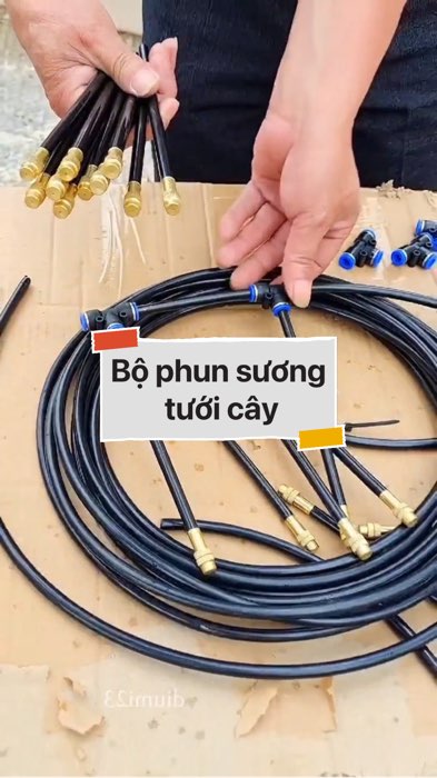 Bộ phun sương tưới cây #VideohangDoiSong#ShopeeVideo#ShopeeCreator #LuotVuiMuaLien#KOLUyTin#Videomuasam #SandealcungKOL #diumi122