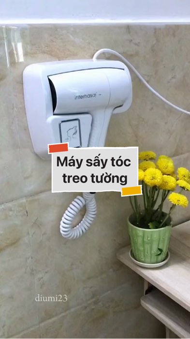 Máy sấy tóc treo tường #VideoHangGiaDung#shopeestyle#ShopeeVideo#ShopeeCreator #LuotVuiMuaLien #diumi303