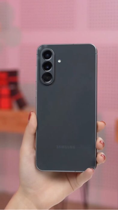 Mua tại video rẻ hơn, điện thoại Samsung Galaxy A56 5G #ShopeeVideo #ShopeeCreator #LuotVuiMuaLien #xuhuong #KOLUyTin