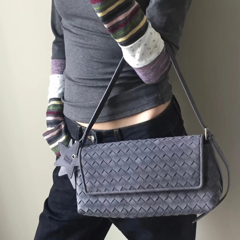 Túi xách Ecoday Woven Envelope Bag ( chính hãng )