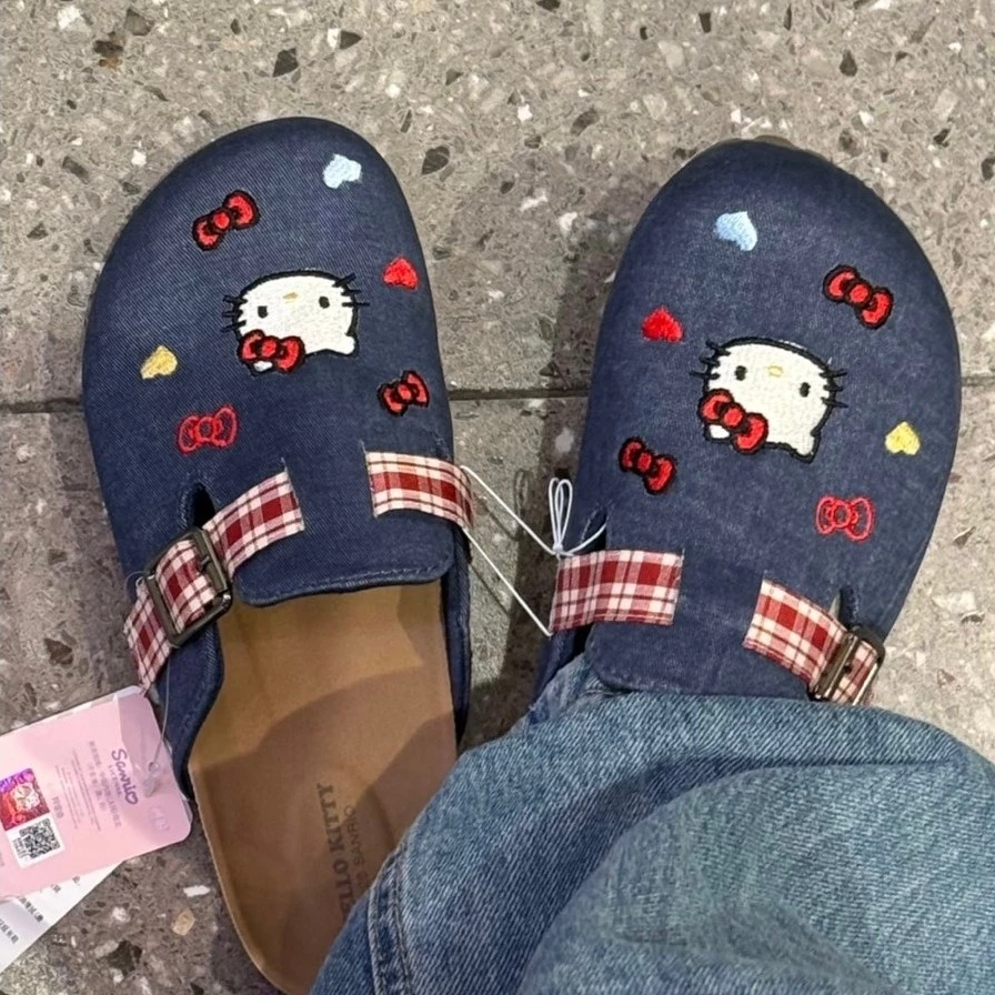 Dép lười Hello Kitty Sanrio (chính hãng)