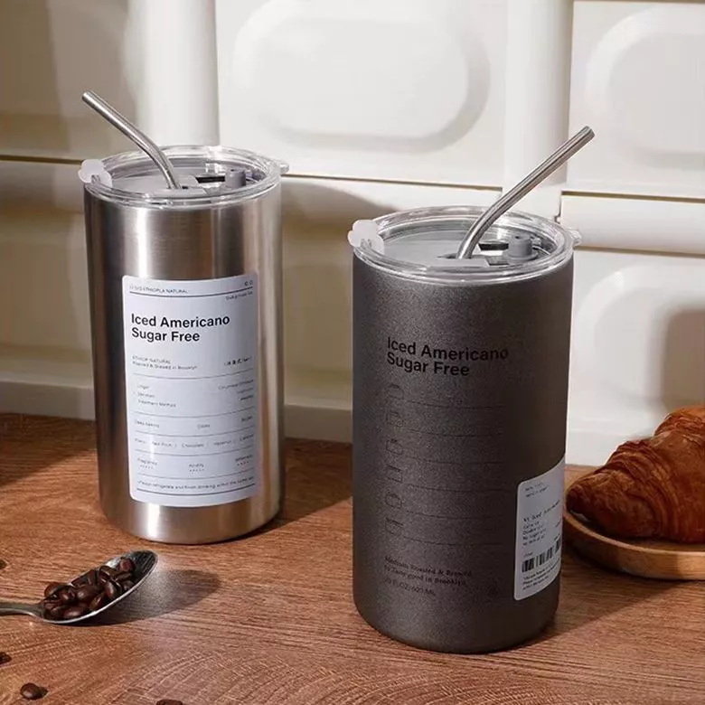 Bình đựng nước giữ nhiệt Iced Americano có ống hút dung tích 600ml,