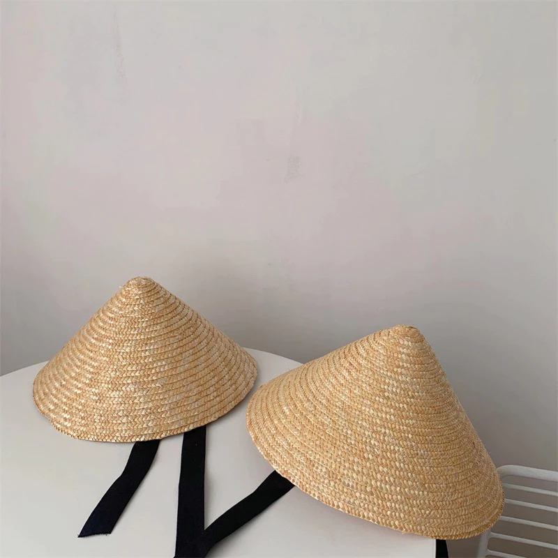 Nón cói trẻ em hình chóp siêu xinh – chất cói mềm nhẹ, che nắng cực tốt, có dây đeo chống tuột